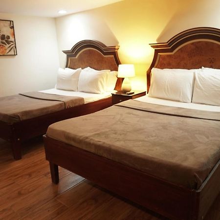 1775 Adriatico Suites Manila Bagian luar foto