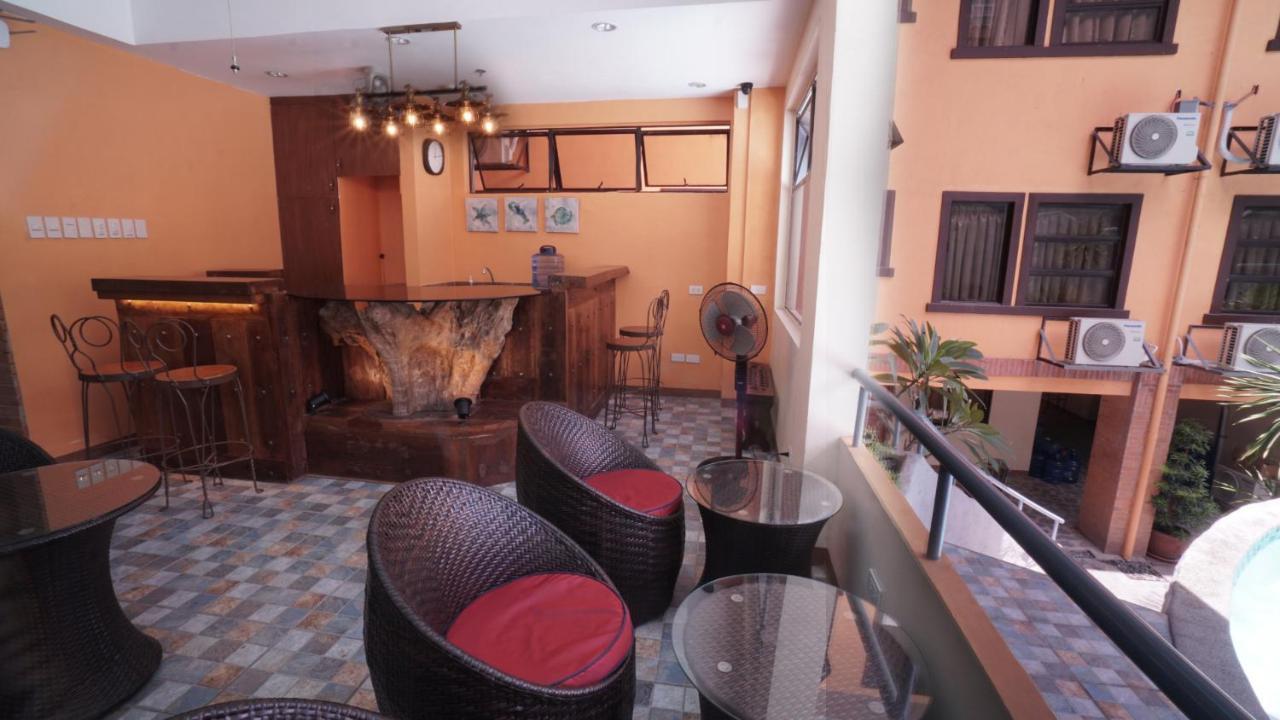 1775 Adriatico Suites Manila Bagian luar foto