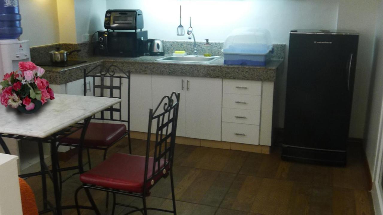 1775 Adriatico Suites Manila Bagian luar foto