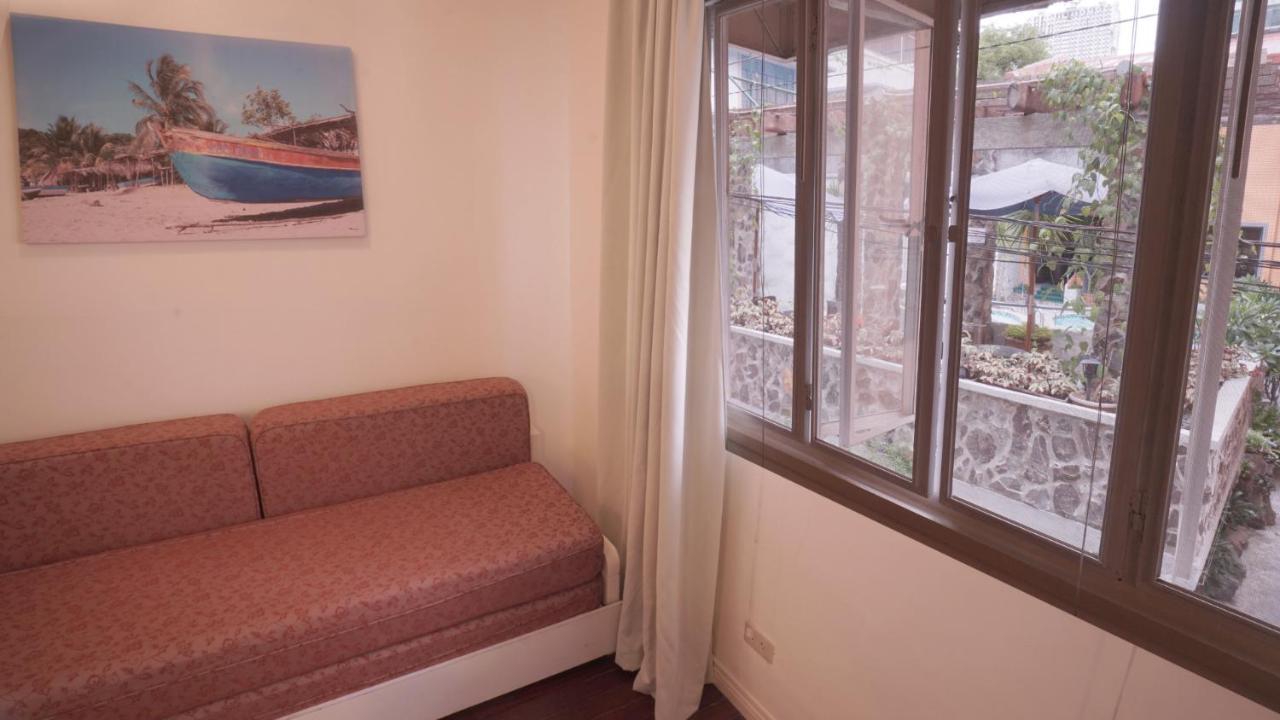 1775 Adriatico Suites Manila Bagian luar foto