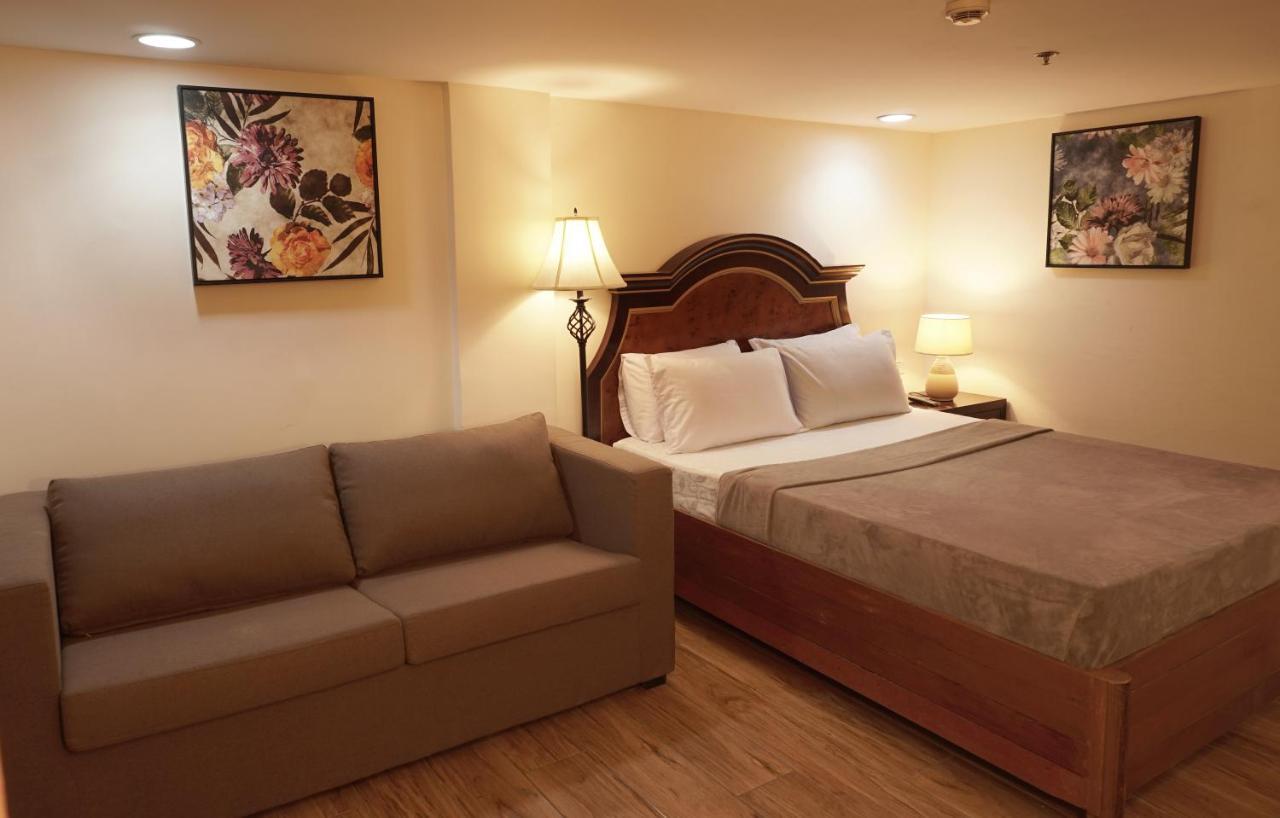 1775 Adriatico Suites Manila Bagian luar foto